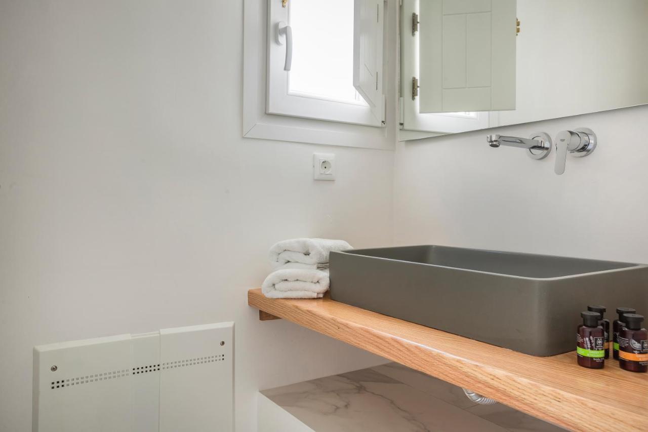 Kostantis Town Suites Mykonos Town ภายนอก รูปภาพ