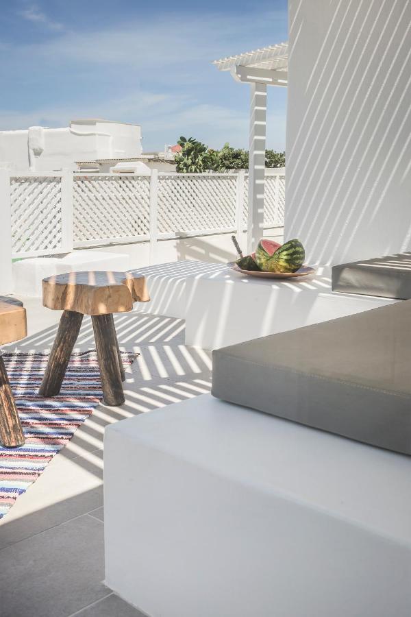 Kostantis Town Suites Mykonos Town ภายนอก รูปภาพ